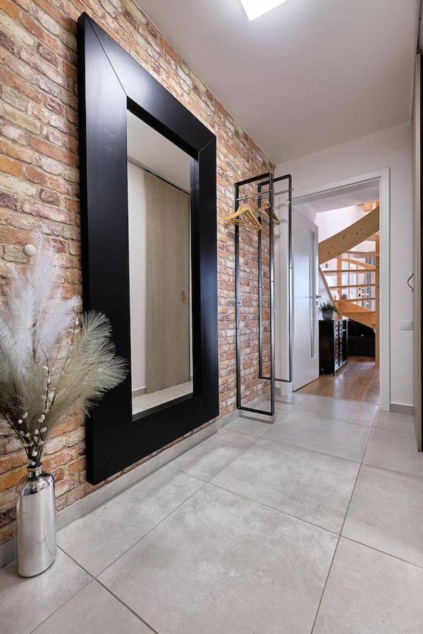 Charming And Quiet Apartment ลิปโนนัดเวิลตาวู ภายนอก รูปภาพ